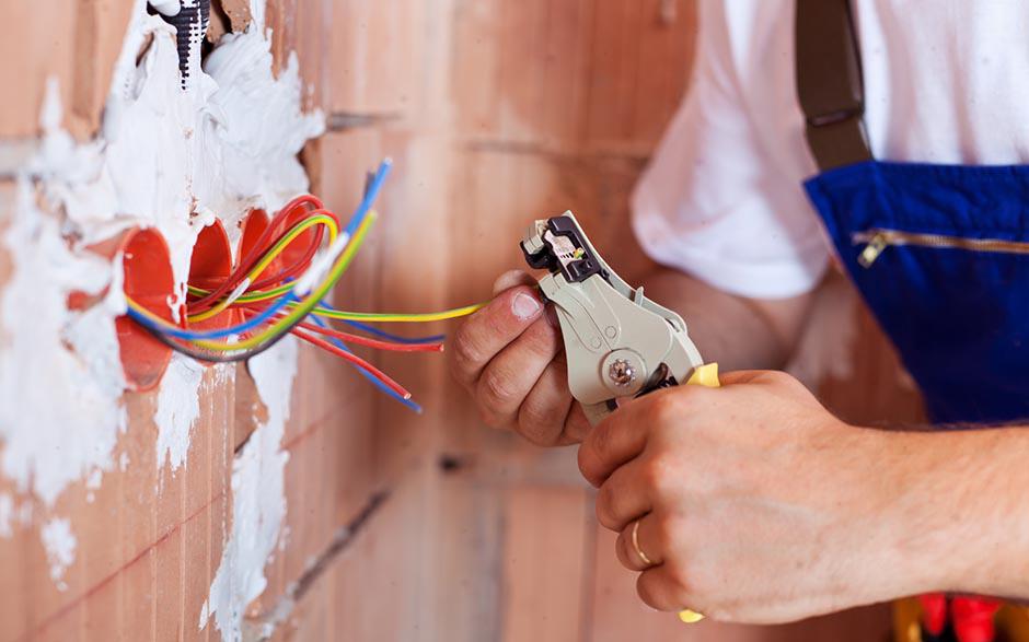 je recherche un électricien Villemomble